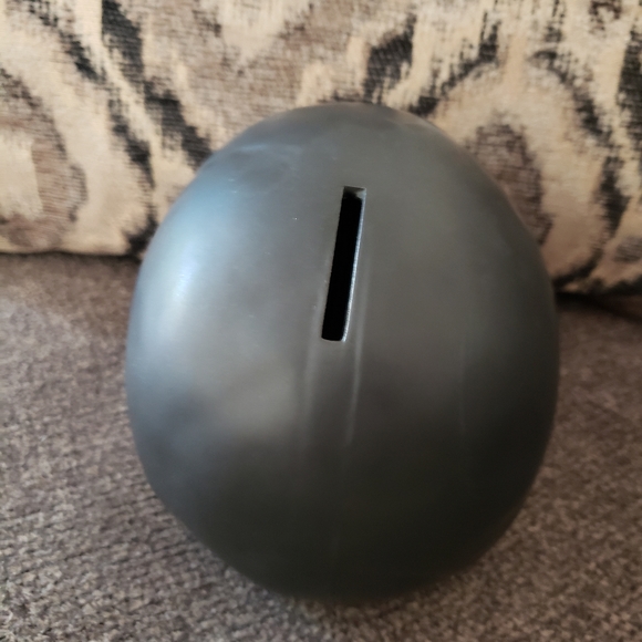 Skull Bank - Picture 3 of 6